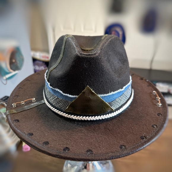 The Liberty Hat - Picture 1 of 3